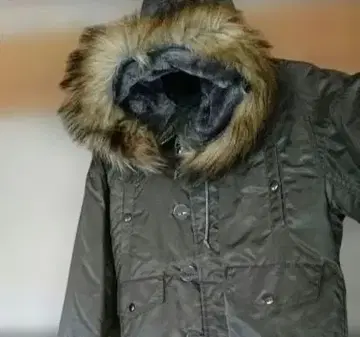 새상품급 LUCA 충전솜 아우터 Free