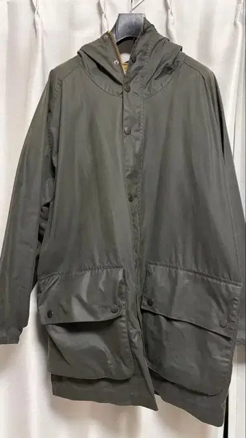 바버 하이킹 코트