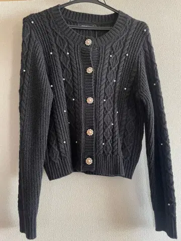 QUEENS COURT 펄 디자인 라메 믹스 니트 가디건