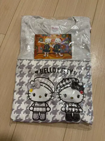 키티 벌스데이 라이브 T셔츠, 사진 세트