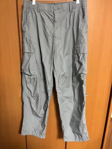 [ ZARA ] 나일론 카고 팬츠 그레이 4 포켓