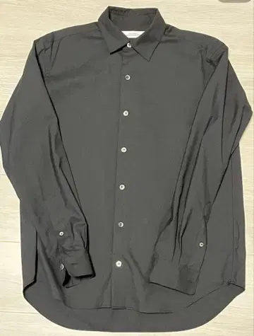 유나이티드 애로우즈 울 소재 블랙 셔츠