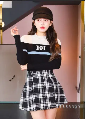 darich 다리치 컬러 라인 DD 리브 니트탑 블랙 새상품급