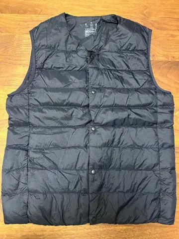 무인양품 M 사이즈 다운 베스트 네이비