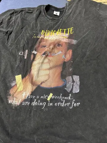 Dishonette 블랙 T셔츠 L 사이즈