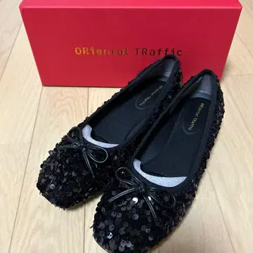 오리엔탈 트래픽 블랙 플랫슈즈