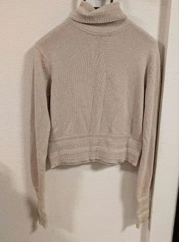 리틀 스지 리틀 터틀 숏 니트 베이지