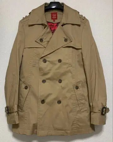 [ 트렌치코트 새상품급 ] 베이지색 더블 브레스트형 사이즈 XL