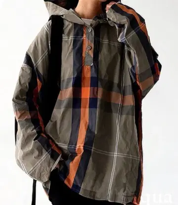 올리브 그린 체크 무늬 나일론 자켓