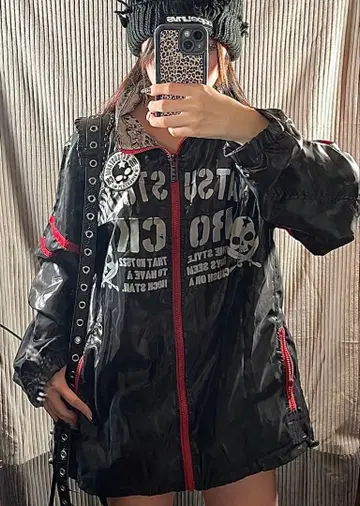 스컬 프린트 블랙 나일론 아우터 y2k 그런지 시크 스타일 펑크