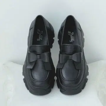 bubbles 리본 로퍼 블랙