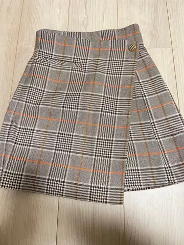 SNIDEL 체크 무늬 타이트 스커트