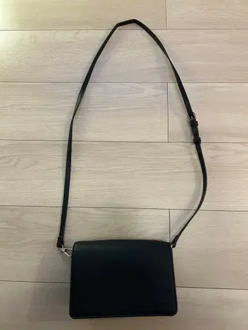 [ TAKEO KIKUCHI ] 스퀘어 숄더백