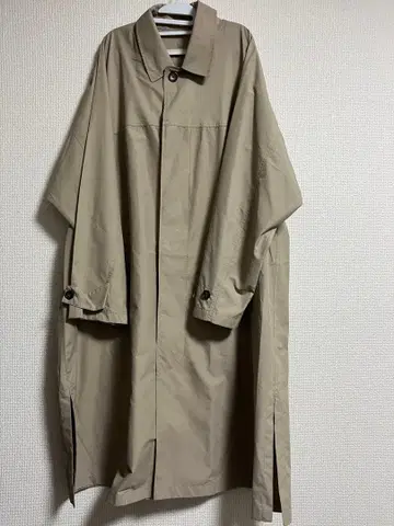 베이지 스텐카라 코트? 사이드 슬릿 포함