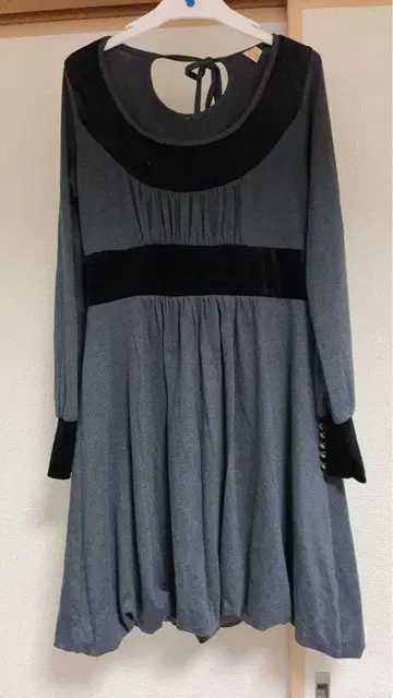 [ 새상품급 ] 그레이 벌룬 원피스 한국제