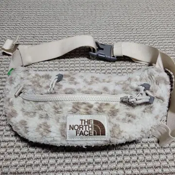 THE NORTH FACE 플리스 바디백