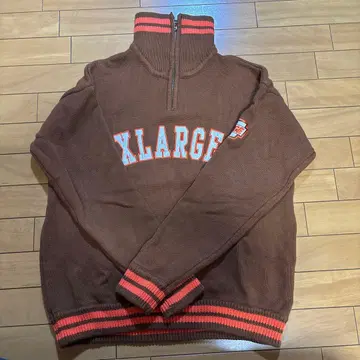 XLARGE 브라운 하프 지퍼 니트 M