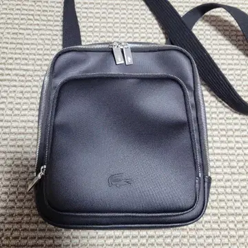 Lacoste 블랙 숄더백