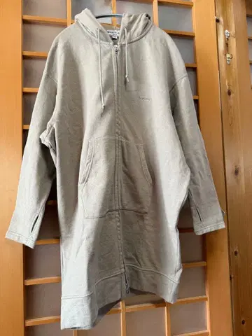 후드 부착 롱 후드티