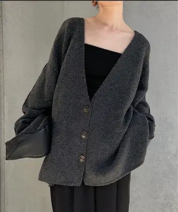 슬리브 링킹 V넥 가디건