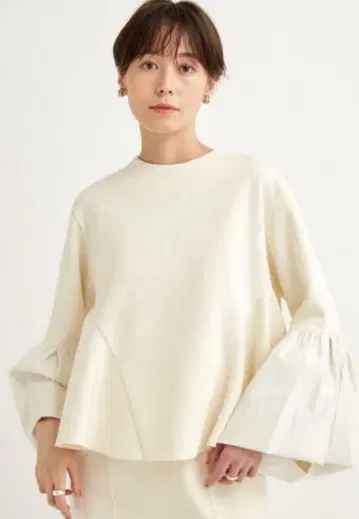 emmi atelier 도킹 페플럼헴 상의