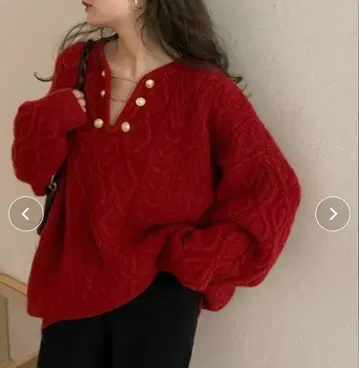 레드 케이블 니트 프론트 체인 상의