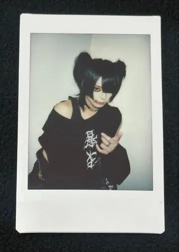 달콤한 폭력 사키 폴라로이드