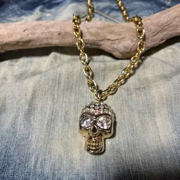 새상품급 스컬 모티브 목걸이 골드