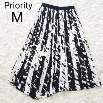 새상품급 [ M ] 프라이오리티 비대칭 플리츠 스커트 화이트 블랙