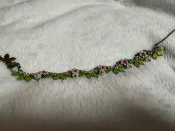 미하엘 네그린 앤티크 꽃과 잎 모티브 목걸이