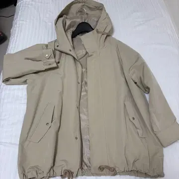 FRAMeWORK 베이지 마운틴 후드티 36