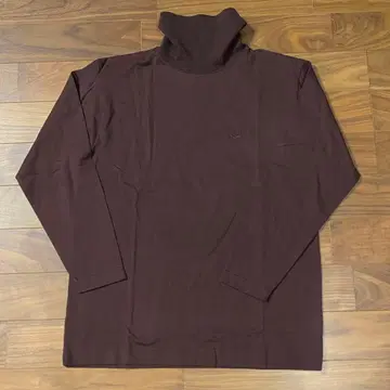 MCM 다크 브라운 터틀넥 티셔츠 레트로 구제 의류