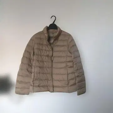 [ 1회만 착용 ] 울트라 라이트 다운 M 사이즈