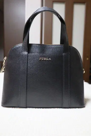 FURLA 블랙 핸드백
