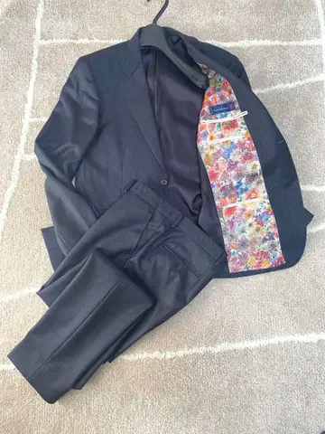 폴스미스 컬렉션 제냐 꽃무늬 실크 혼방 핀스트라이프 수트