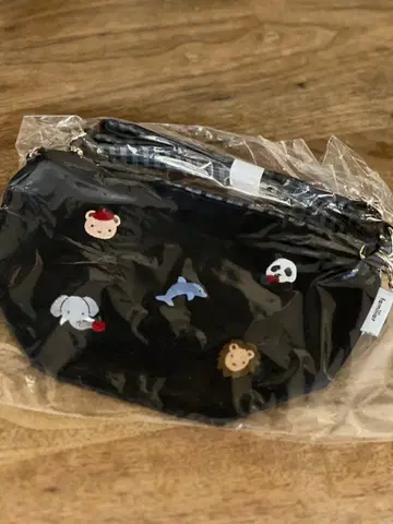 파밀리아 어드벤처 월드 미니백