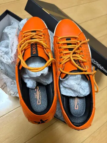 TOP SEVEN ( 탑세븐 ) 24.5cm