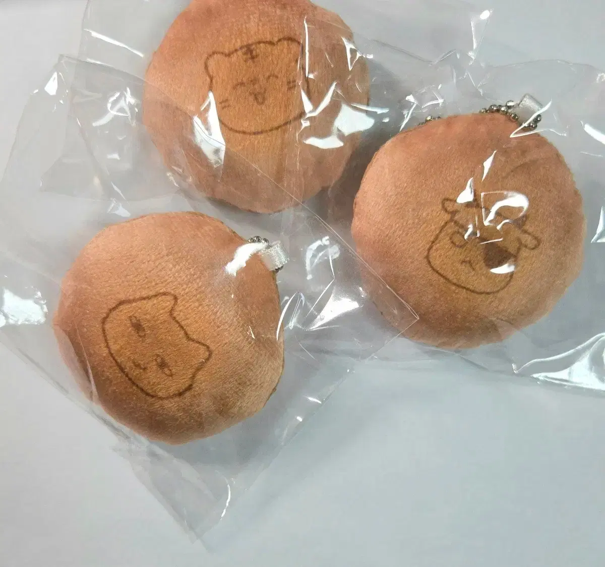 Gwechool Gwethamchulgeun handmade Kkancho keyring doll