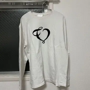 the Virgins 하트 로고 긴팔 T셔츠