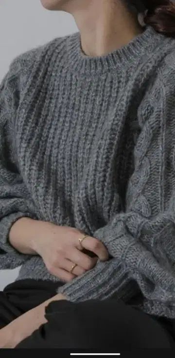 어반 리서치 그레이 케이블 짜임 니트 스웨터 긴팔