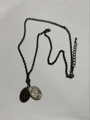 더블 펜던트 목걸이 블랙 마리아