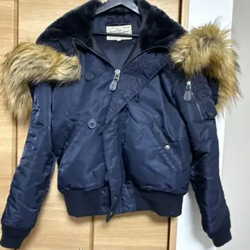 AVREX 네이비 MA-1 자켓 L 사이즈