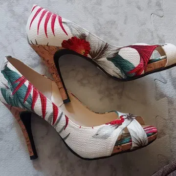 꽃무늬 하이힐 23.0cm