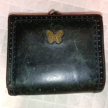 안나수이 접이식 지갑