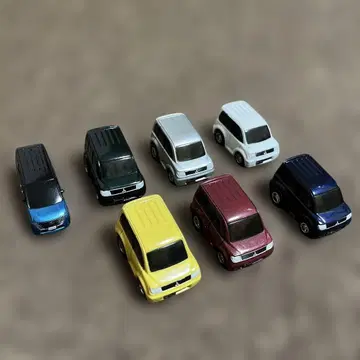 미쓰비시, 닛산 쵸로Q 미니카 7대 묶음 판매