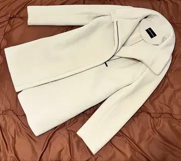 EMPORIO ARMANI 베이지 더블 코트