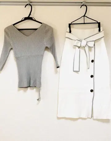 새상품급 리랜드트루 바이컬러 니트 셋업