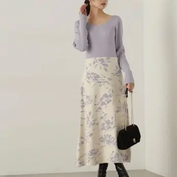 프로포션 바디 드레싱 플라워 자카드 도킹 원피스