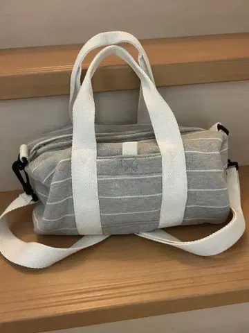 [ 가격 인하 불가 ] 마스터피스 맨투맨 스트라이프 미니 드럼 백