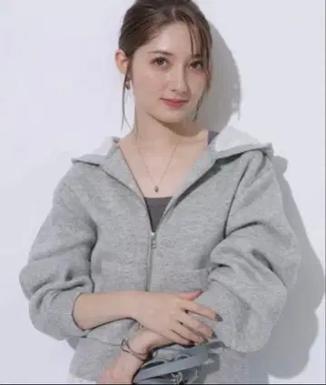 Apuweiser-riche 니트 후드티